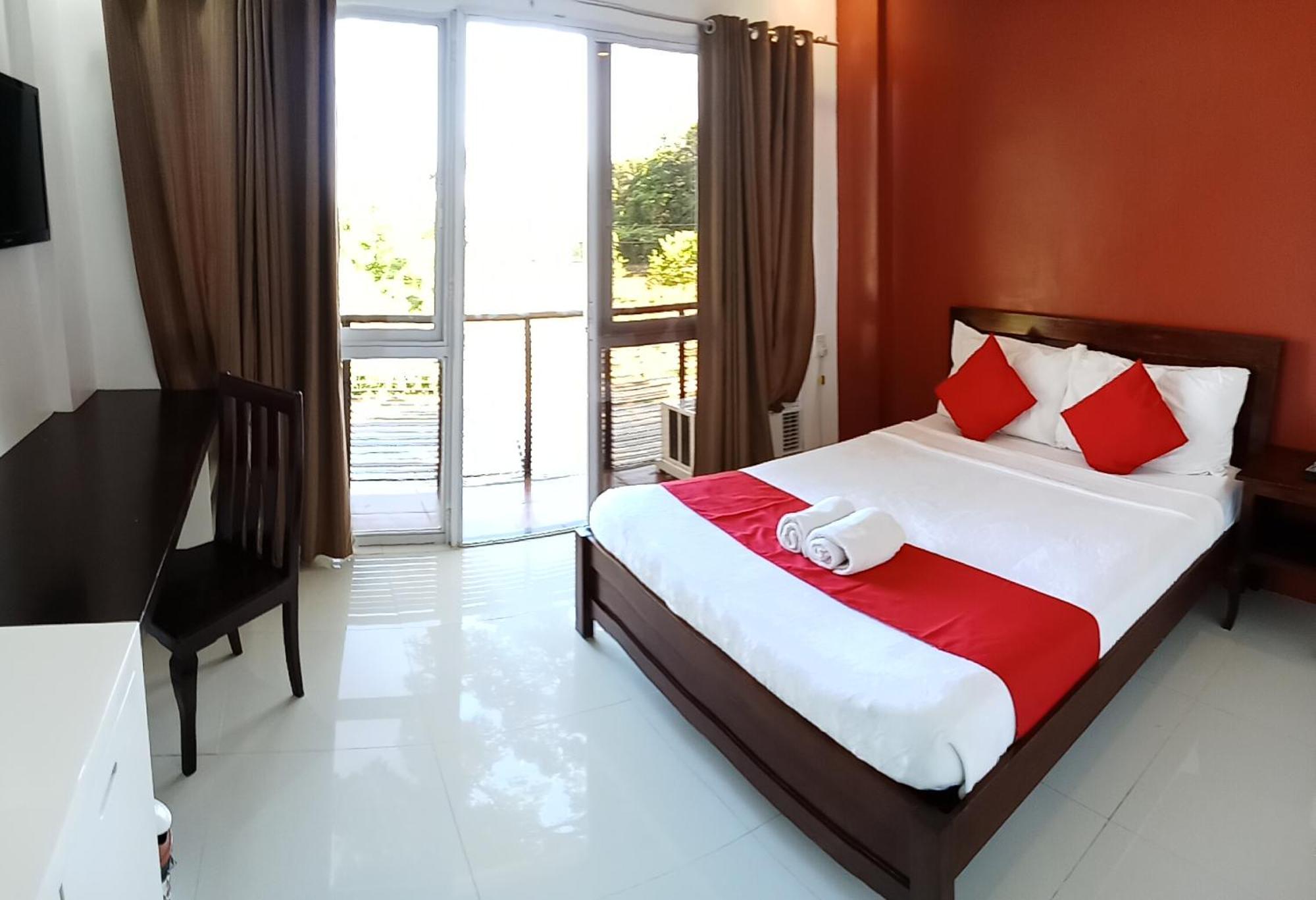 Royale Parc Hotel Puerto Princesa Palawan Ngoại thất bức ảnh