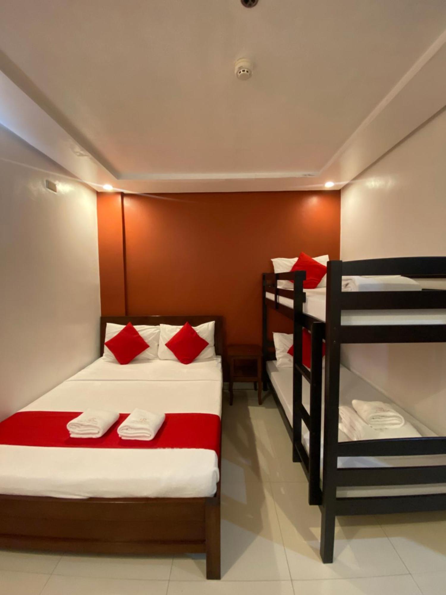 Royale Parc Hotel Puerto Princesa Palawan Ngoại thất bức ảnh